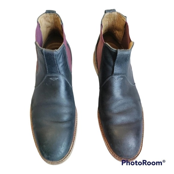 Florsheim pull-on black leather boots size 10.5 D main image 7